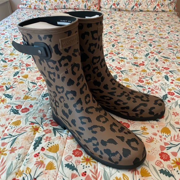 🍁NEW🍁 Hunter Original Refined Short Cheetah Print Rain Boots - Picture 8 of 11